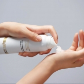 Массажная пена Fizzy Massage Foam - 150 мл. - YESforLOV - купить с доставкой в Ульяновске