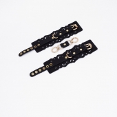 Черные кожаные наручники с узорами и золотистой фурнитурой - Crazy Handmade - купить с доставкой в Ульяновске